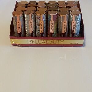 HUDA BEAUTY Metallic Lipstick Collection 🔥🔥🔥🔥🔥 $3 A Piece!!!!****